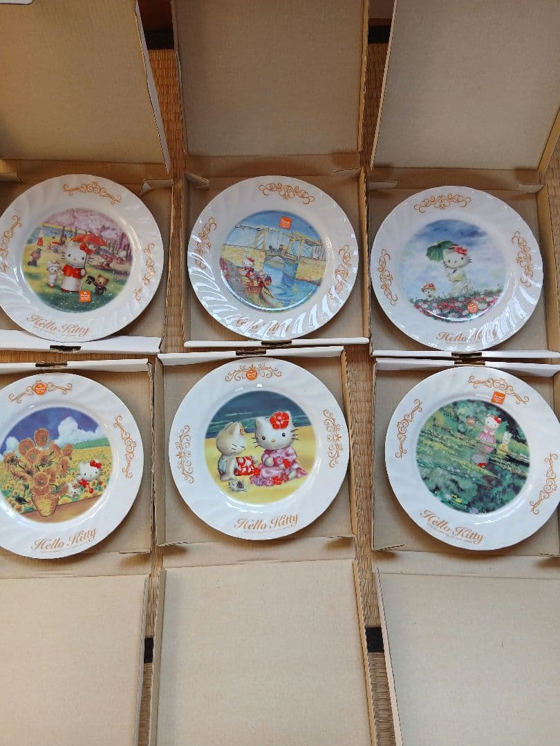 Hello Kitty 30周年記念陶器製皿 6枚セット