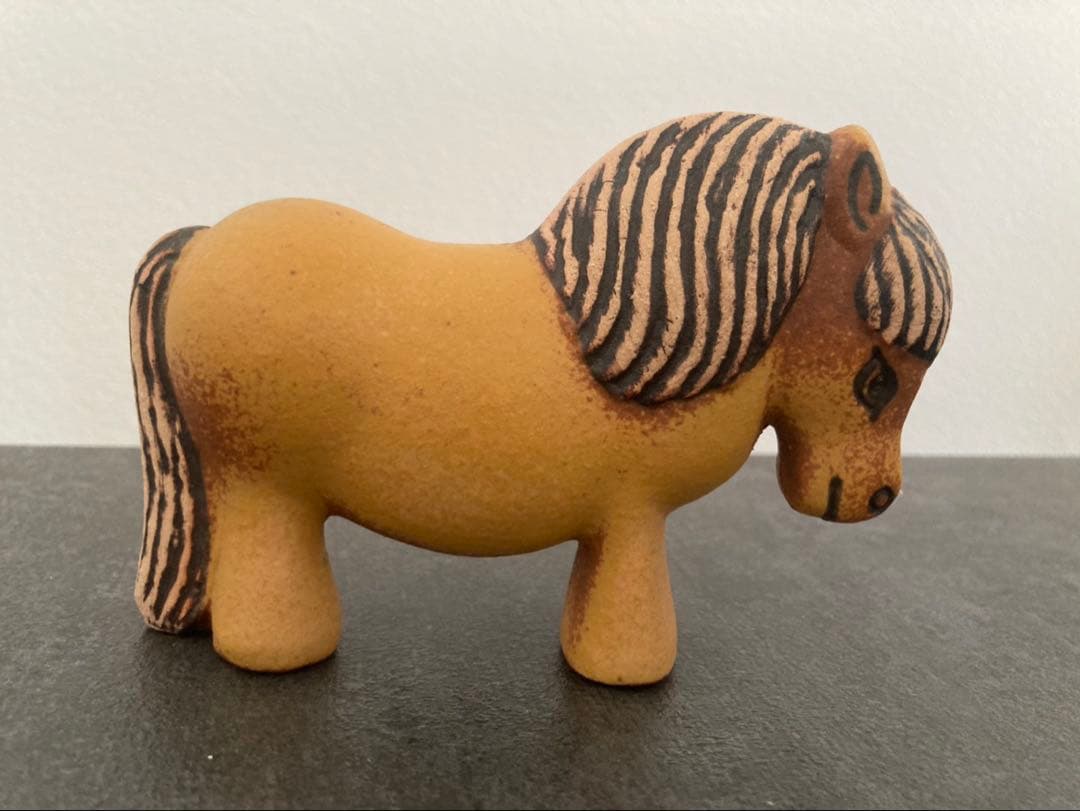 リサラーソン ポニー