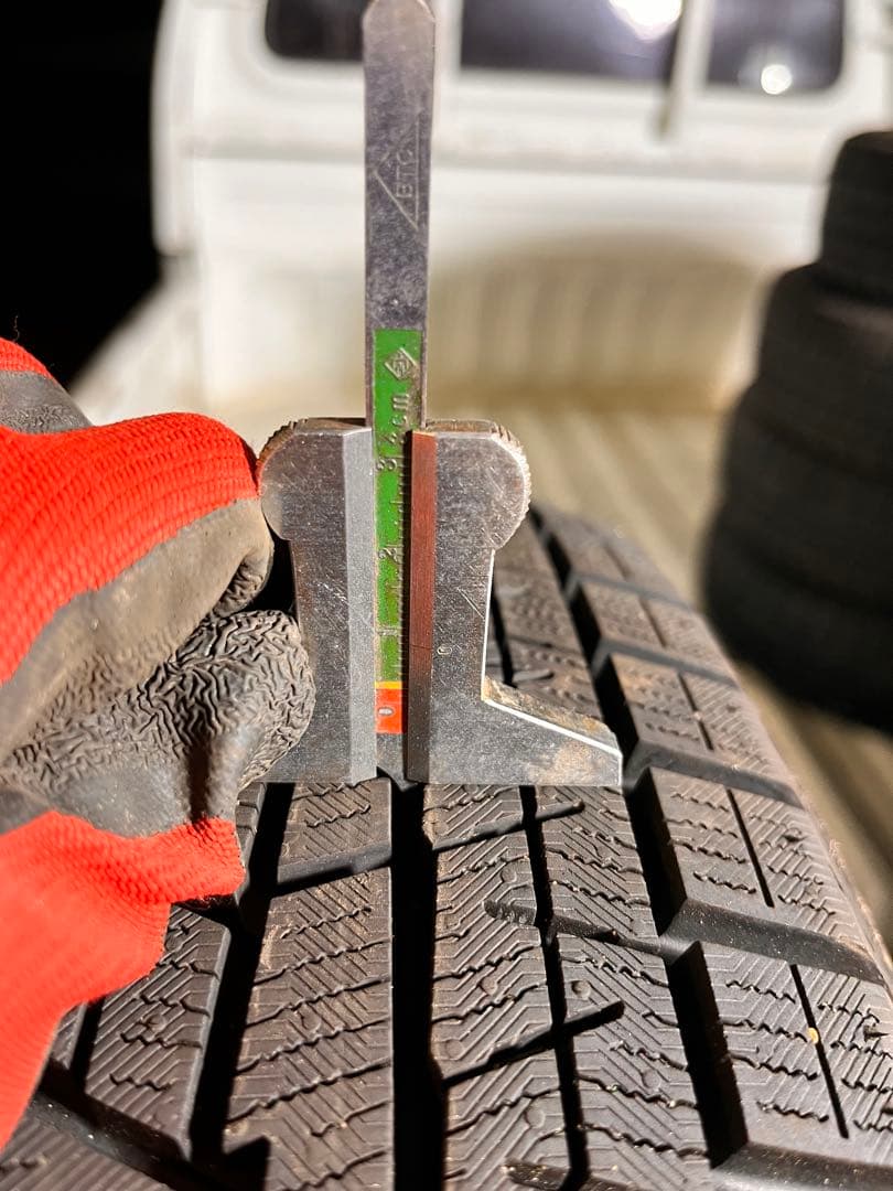 165/65R14 YOKOHAMA スタッドレス　4本セット