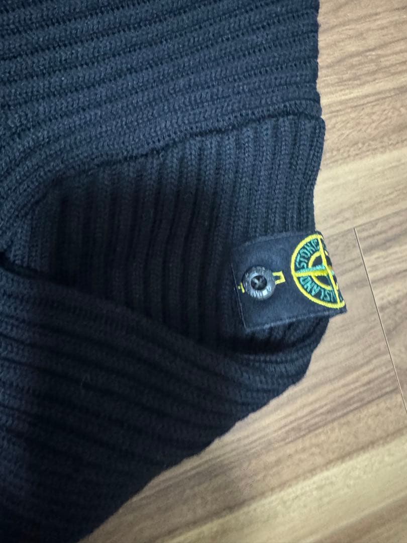 新品同様＊STONE  ニット　カーデ　XS ストーンアイランド