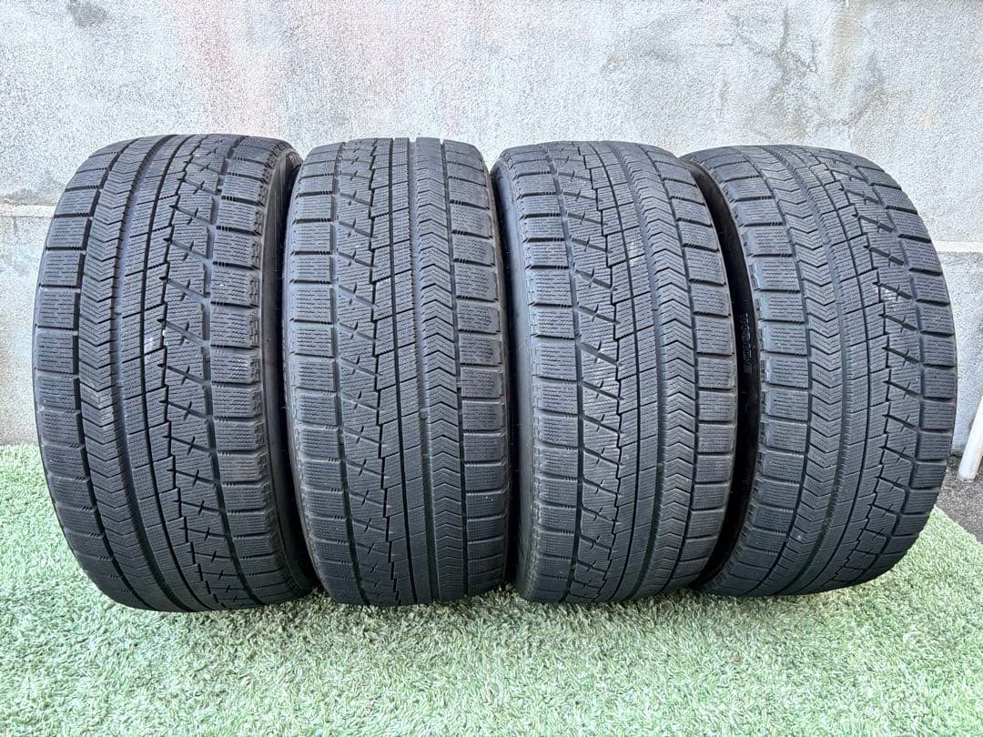 ブリヂストン BLIZZAK VRX スタッドレスタイヤ 245/40R18