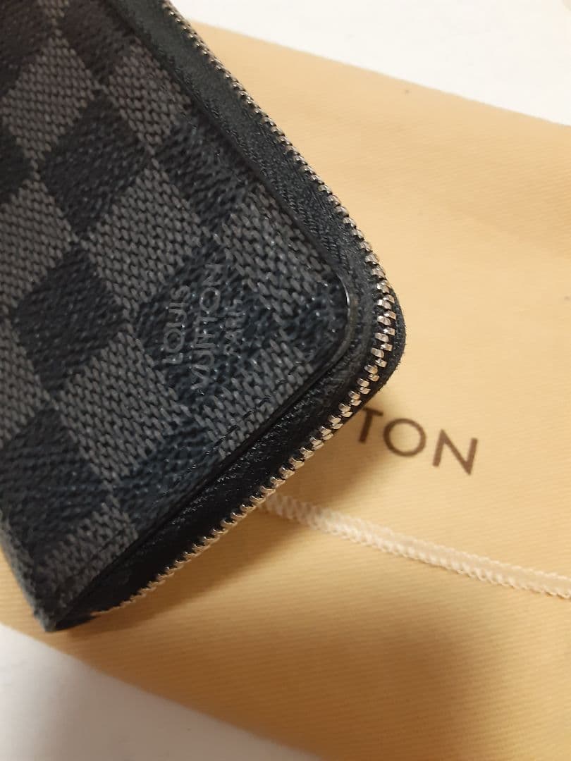 本日限り限定　中古　ダミエ　ジッピー