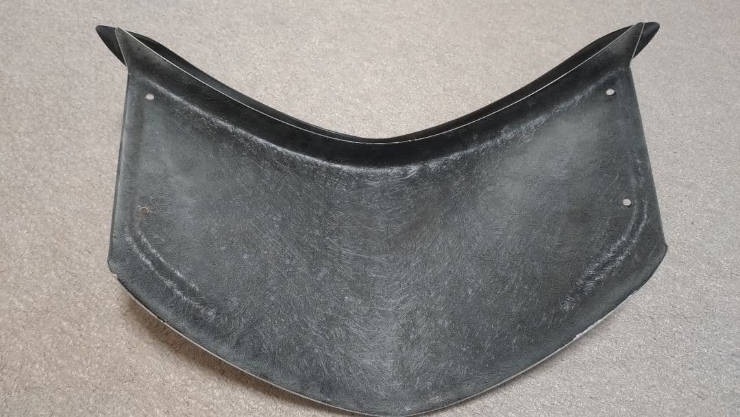 美品マグザム　ショートバイザー　ガレージベリー製