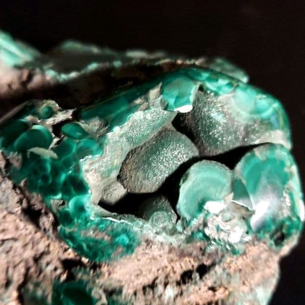 大きなマラカイト原石！ 1㌔超え 部分磨き 96