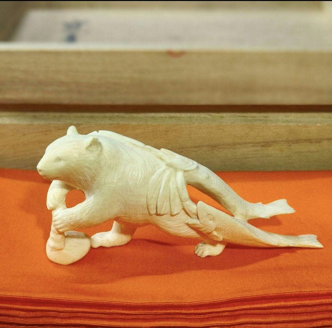 置物 熊 寛支作 共箱 天然素材彫刻 手彫り細工 未使用美品 時代物 蒐集家放出