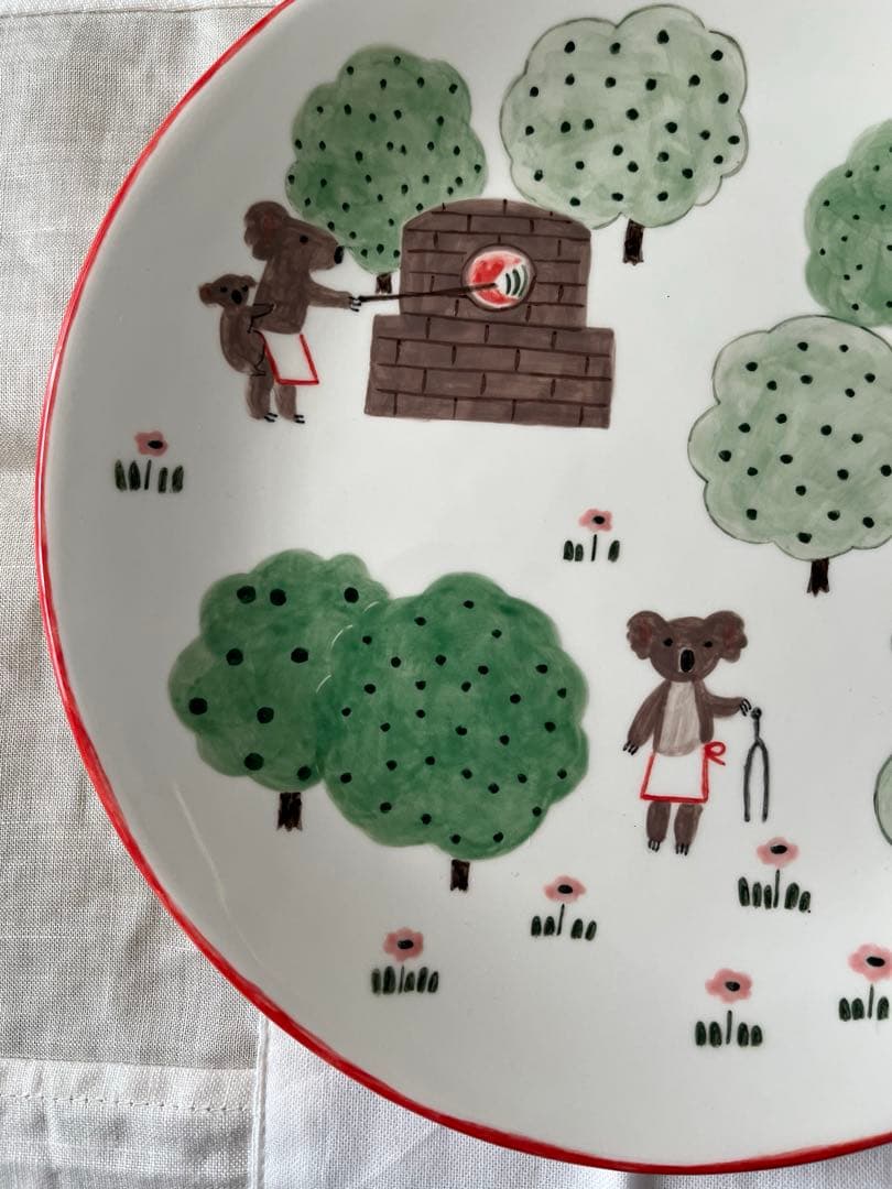 スドウピウ　絵付けの皿　一点物　くま