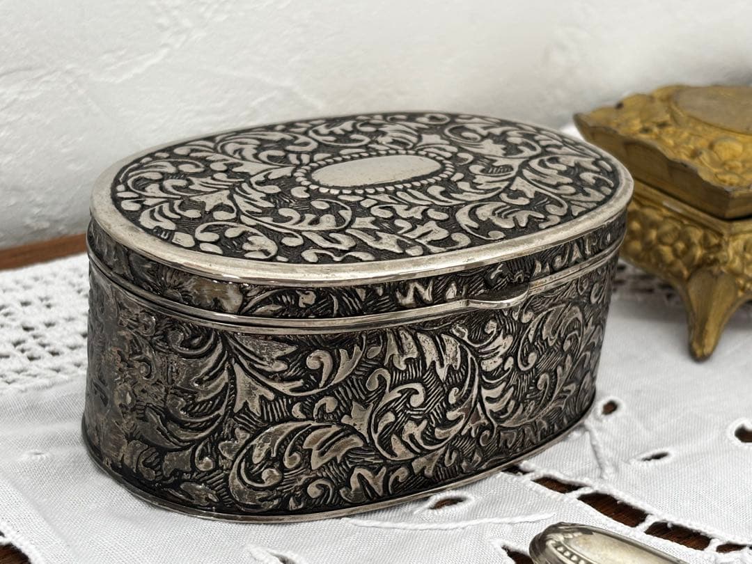 フランス　蚤の市　アクセサリーケース　オーバル　ブロカント