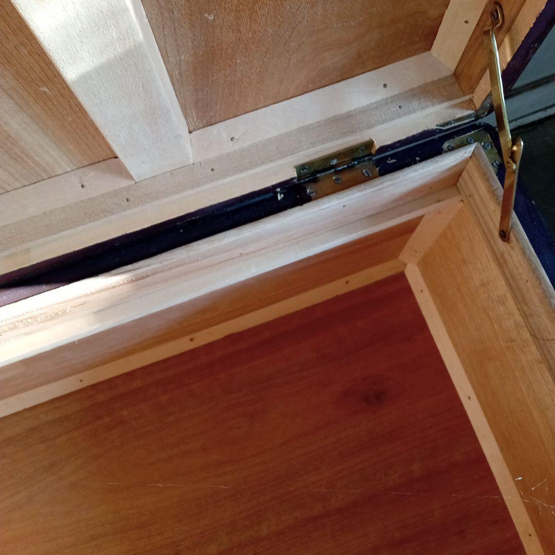 木彫のローチェスト　箱　アジアン