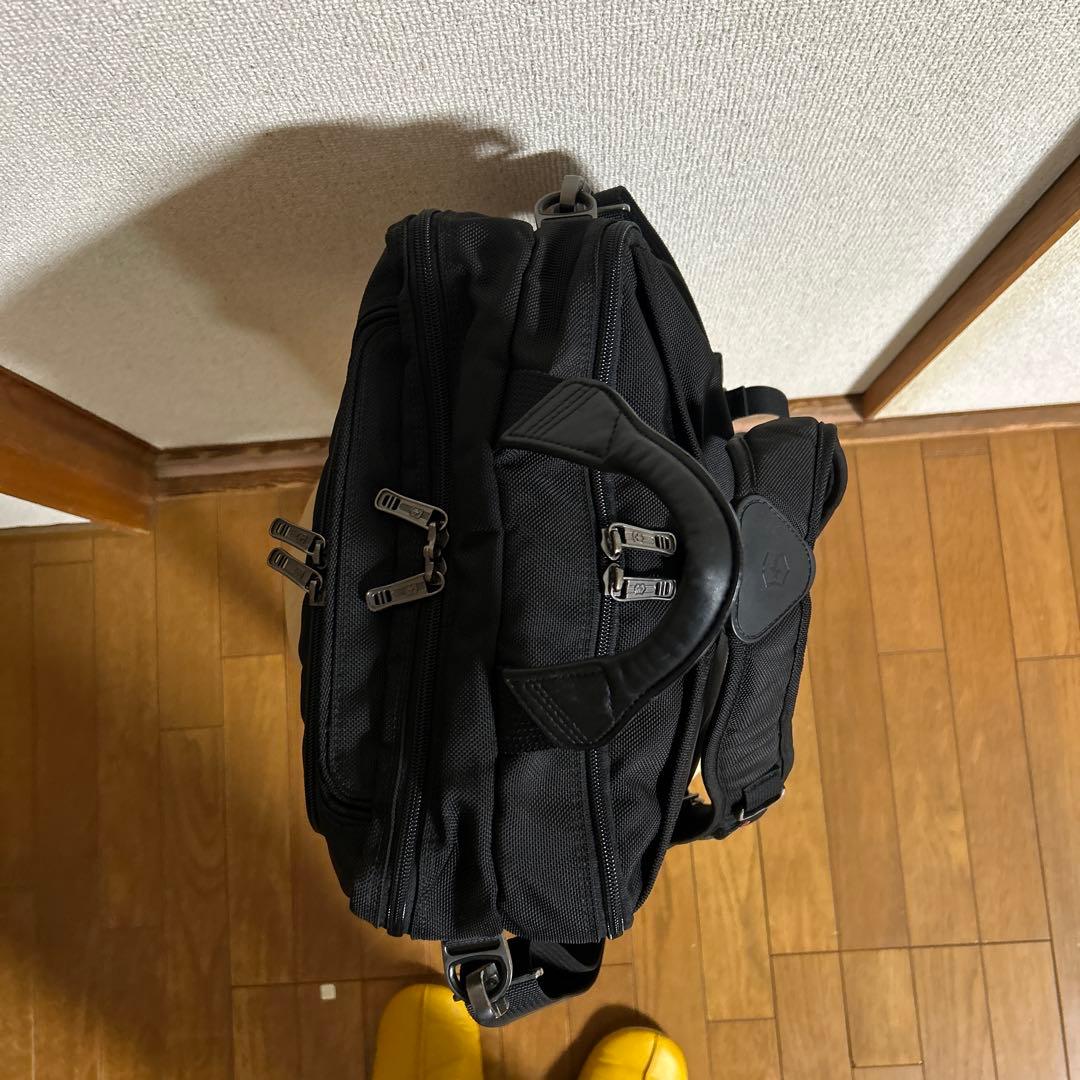 VICTORINOX 3wayバッグ スイスの名品　整理収納抜群‼️