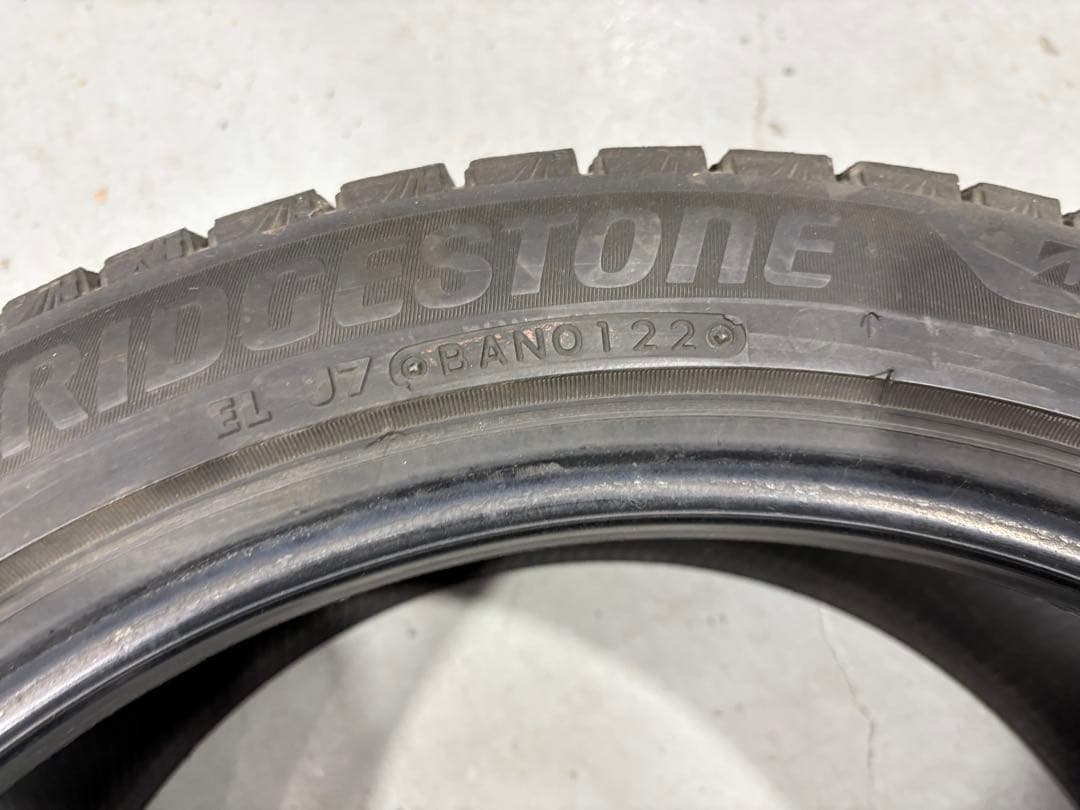 4本セット BRIDGESTONE VRX3 スタッドレス 225/45R18