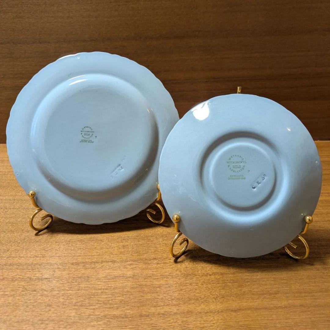 美品 ★ ウェッジウッド エンボス クイーンズウェア クリーム シェルエッジ