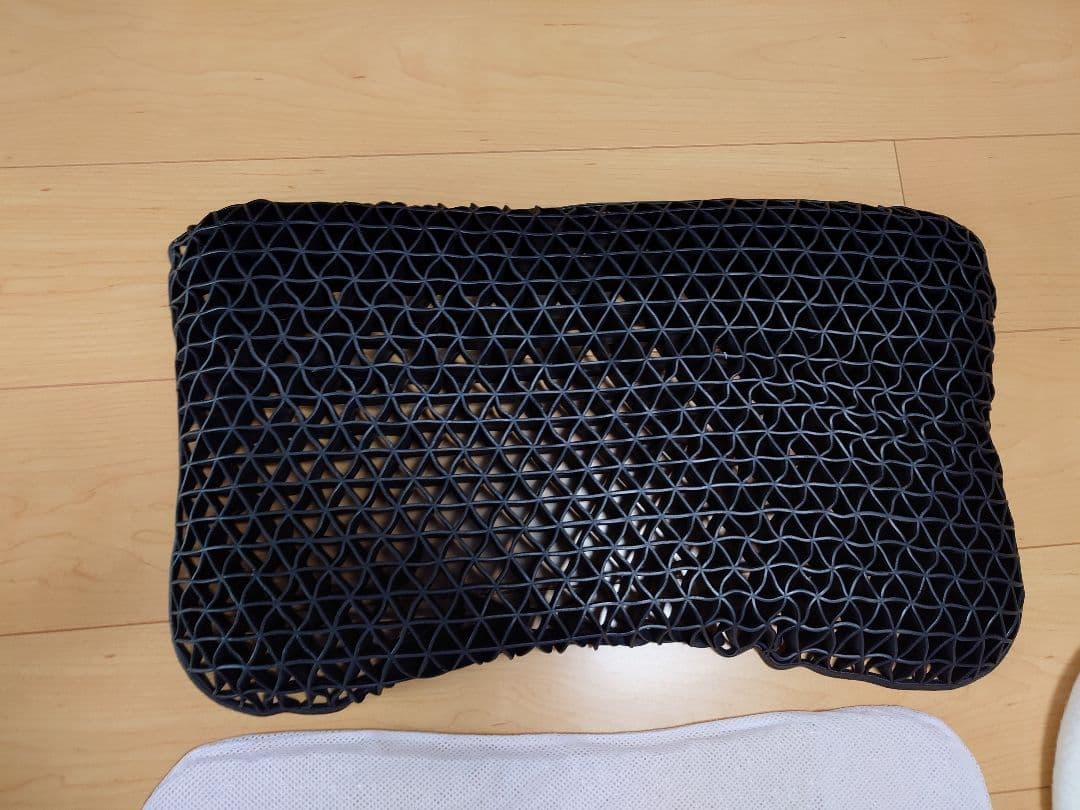 ヒツジのいらない枕 新ハイブリッド三層構造　HTH-002