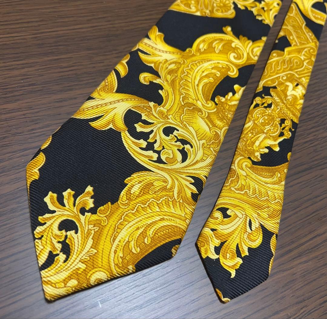極美品 VERSACE ネクタイ バロック柄 総柄