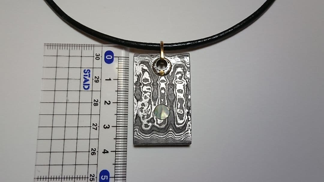 凌*様 ダマスカス・アバロンペンダント (ダマスカス鋼＋アバロン) ハンドメイド