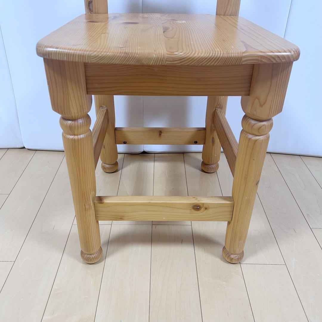 カントリーチェア　パイン材　無垢材　天然木　丸脚　ろくろ脚　北欧　英国