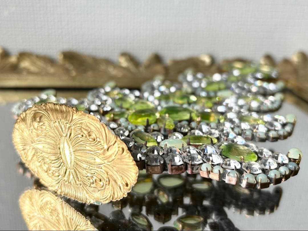 ウランガラス/ビンテージ/Bijoux刻印/チェコガラス/クリスマスツリー/卓上