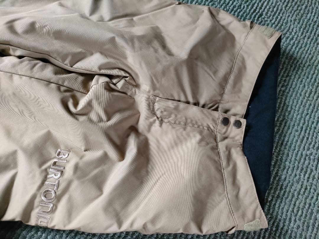 BURTON子ども用フード付きスキーウェア