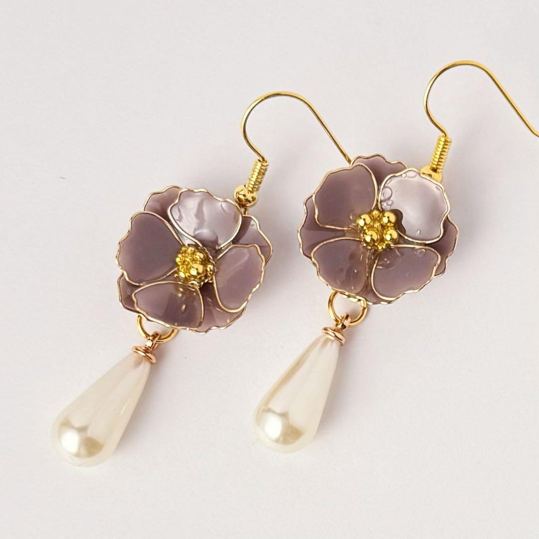 ふっちページ／イヤリング8点／ヘアコーム1点