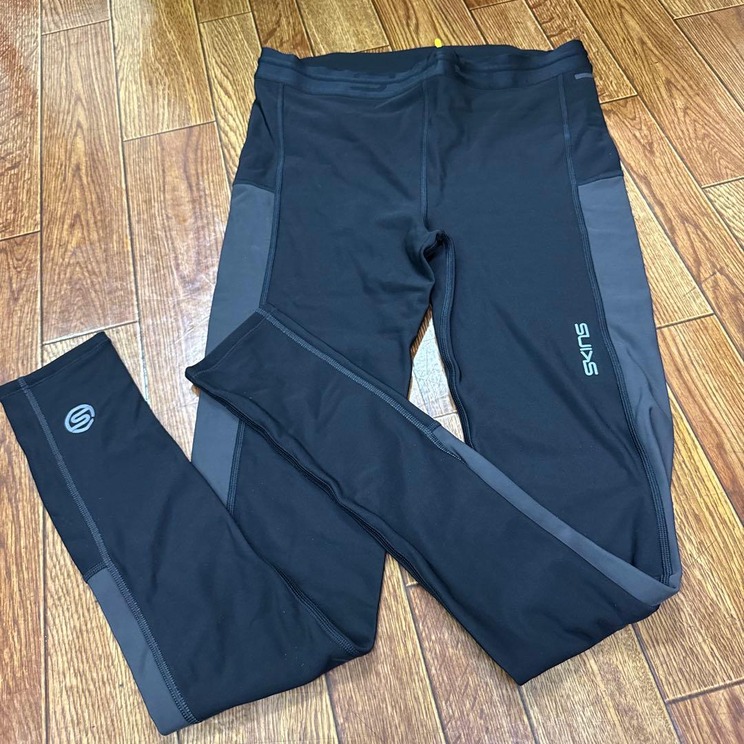 冬季限定割引！SKINS 冬用　メンズ用　コンプレッションタイツ L 黒