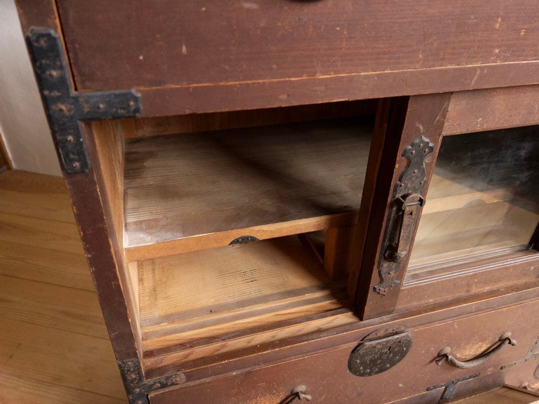 ガラス棚　和箪笥　M065　古道具　古家具　和家具　ビンテージ　アンティーク