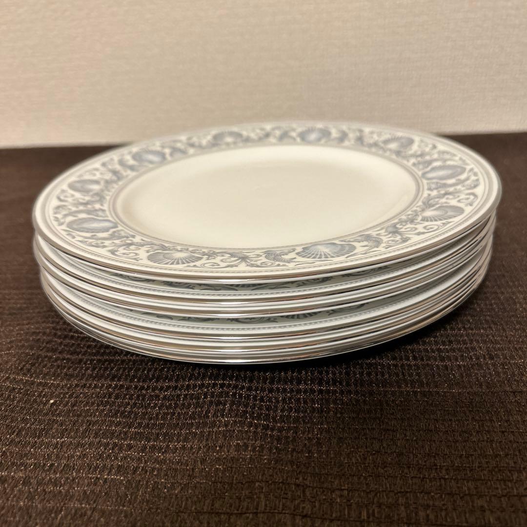 ウェッジウッド　ドルフィン　ホワイト　ディナープレート　23cm