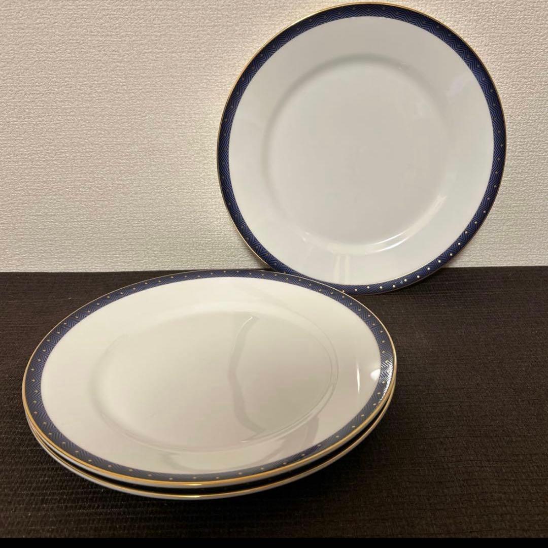 ウェッジウッド　ドルフィン　ホワイト　ディナープレート　23cm