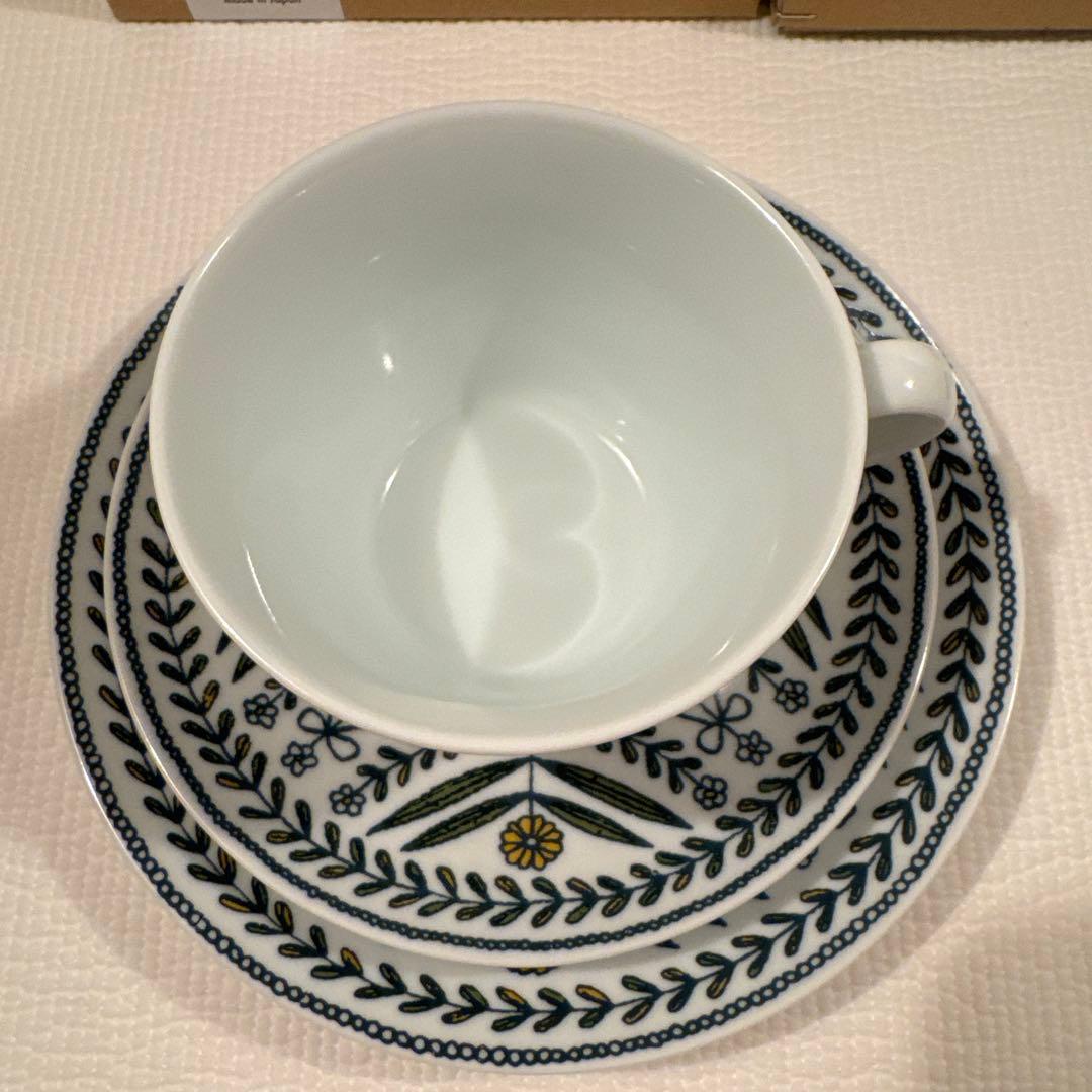 鹿児島睦 カップ＆ソーサー・ケーキプレート　セット