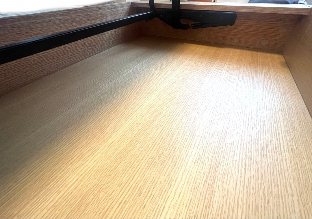 【送料込み】ニトリ　昇降　センターテーブル(Nヒバリ 120 LBR)