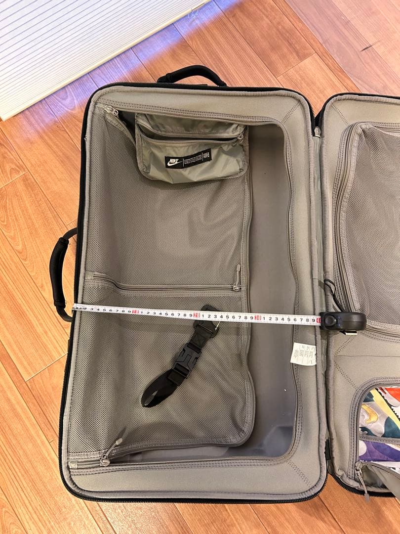 Nike 黒 キャリーケース 2輪