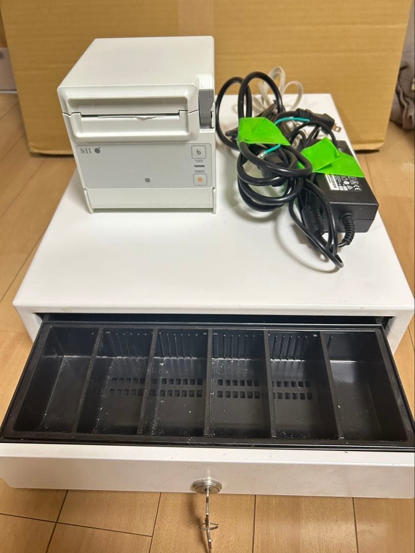 キャッシュドロア（白）白DRW-A01-Wとレシートプリンター