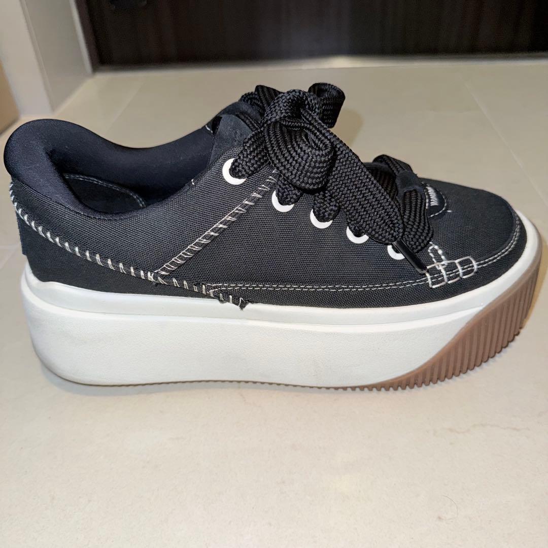 【美品】UGG イージー ダジット エッセンシャル レースアップ 黒 24.5