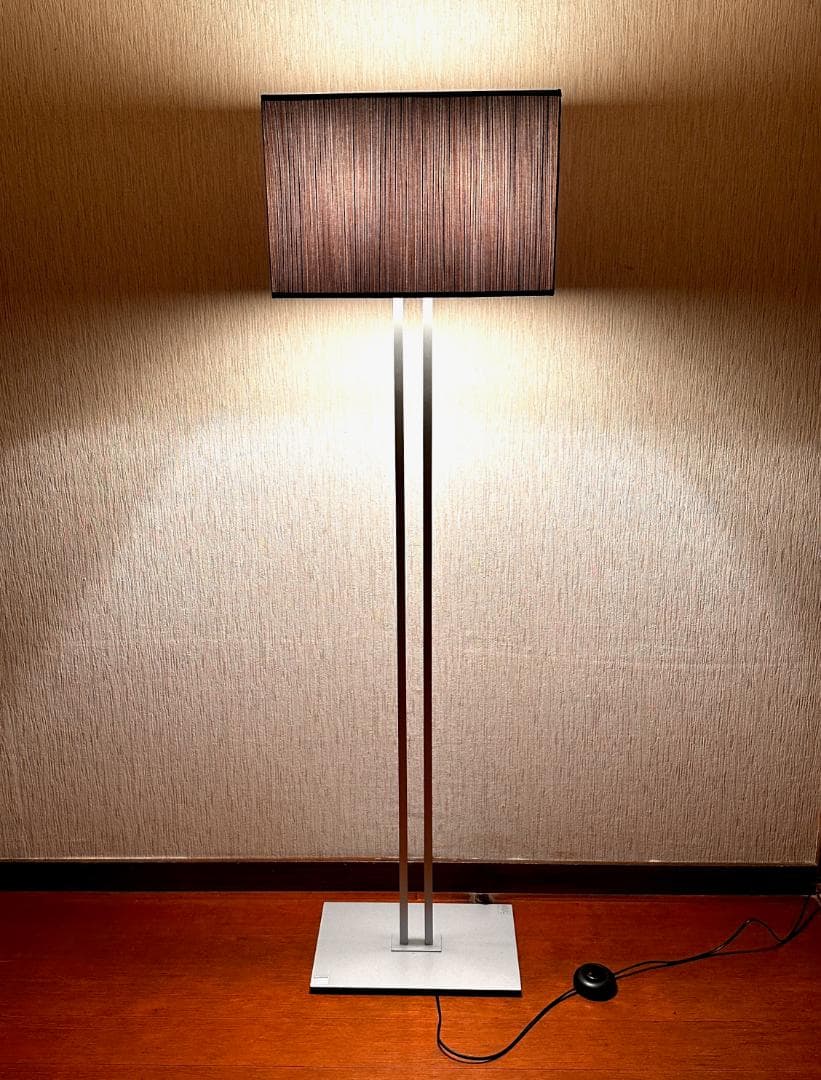 Kenshuns　ヤマギワ　BAUMN　フロアランプ　高さ160cm