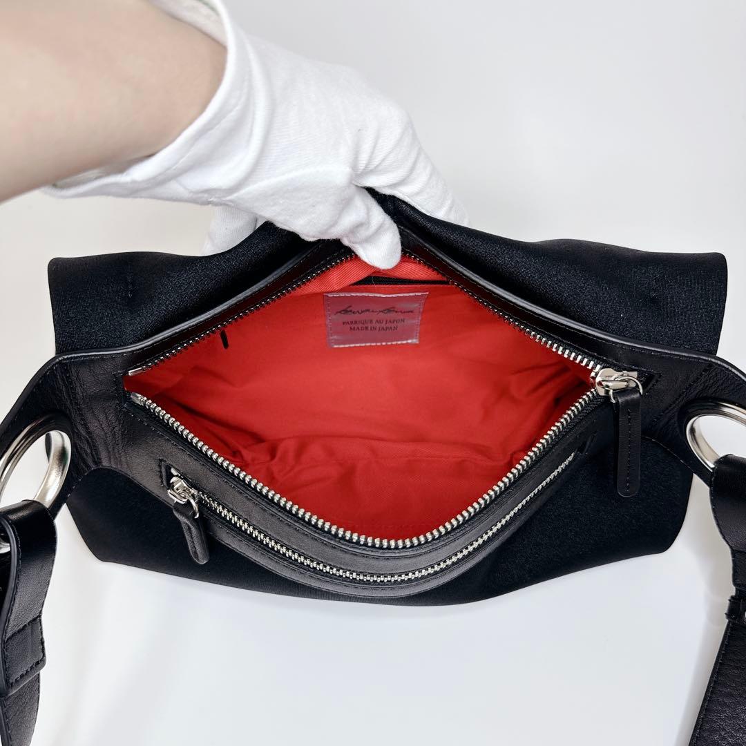 【未使用品級】kawa-kawa wet ハトメ　ボディバッグ　ブラック