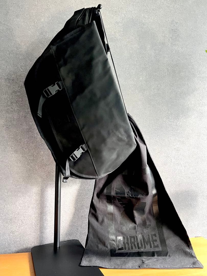 【入手困難】CHROME CITIZEN BLCKCHRMメッセンジャーバッグ