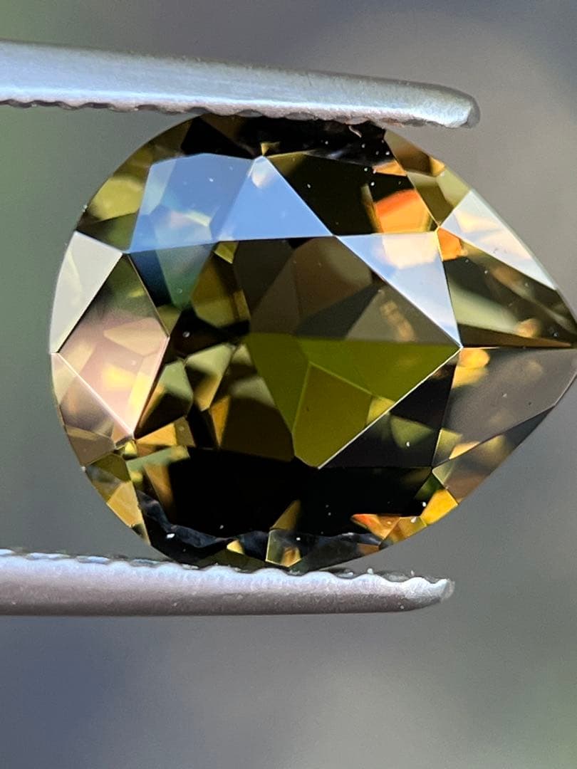ソー付非加熱コーネルピンルース2.15ct Natural konerupine