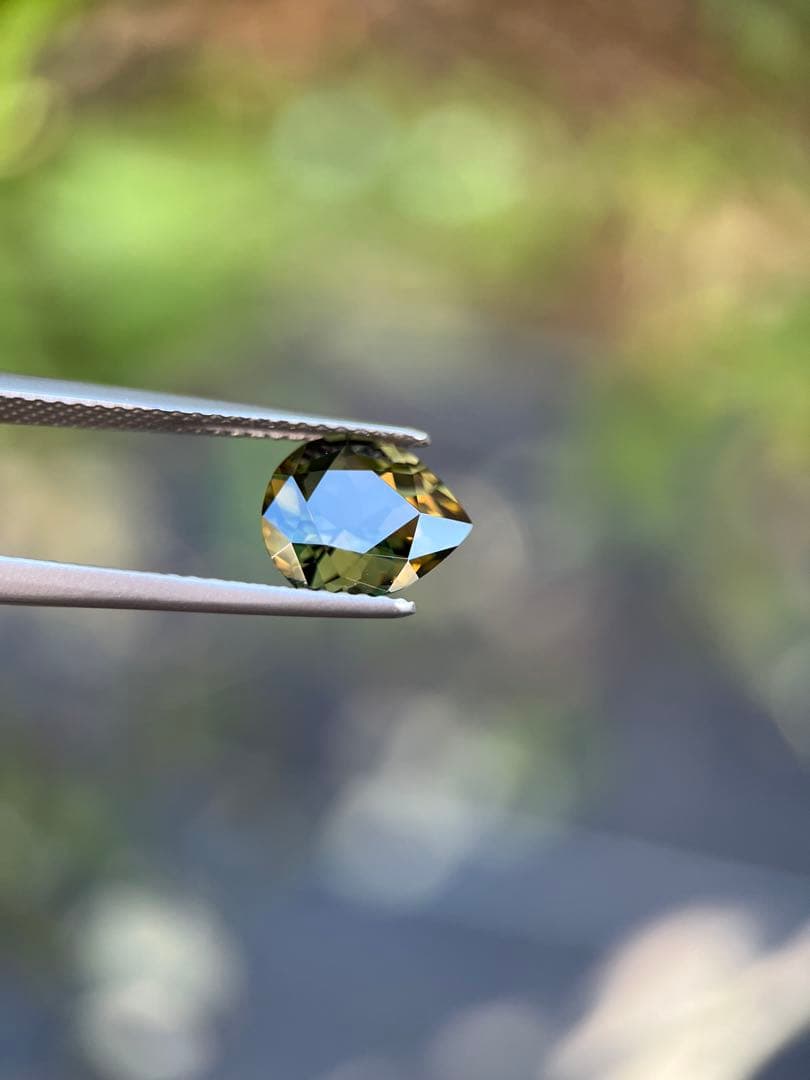 ソー付非加熱コーネルピンルース2.15ct Natural konerupine
