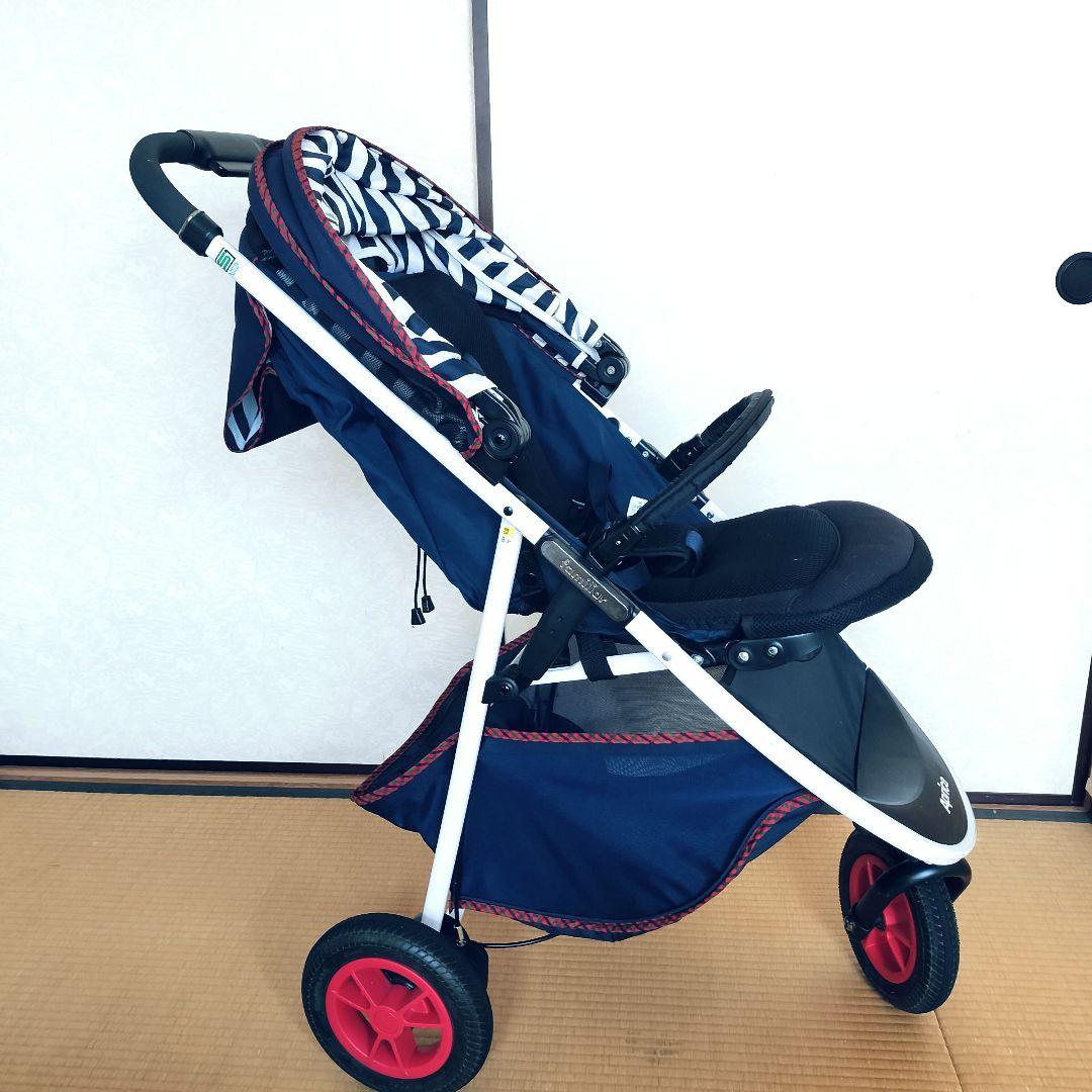 【familiar×アップリカ】スムーヴ　プレミアムスムーヴ　ベビーカー　三輪
