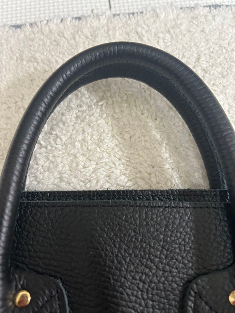 YOUNG & OLSEN バック