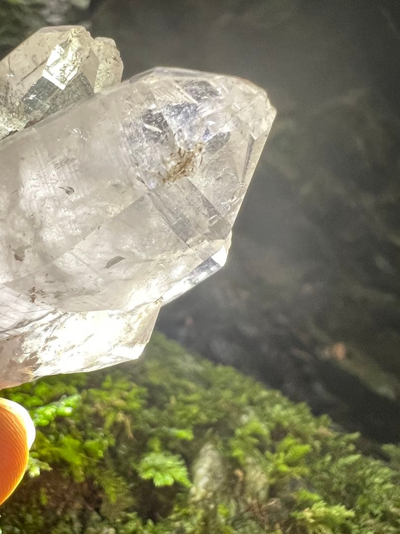 龍脈の精髄 虹入りカテドラル水晶宝石質AAA （売上の一部は保護猫活動に使用）