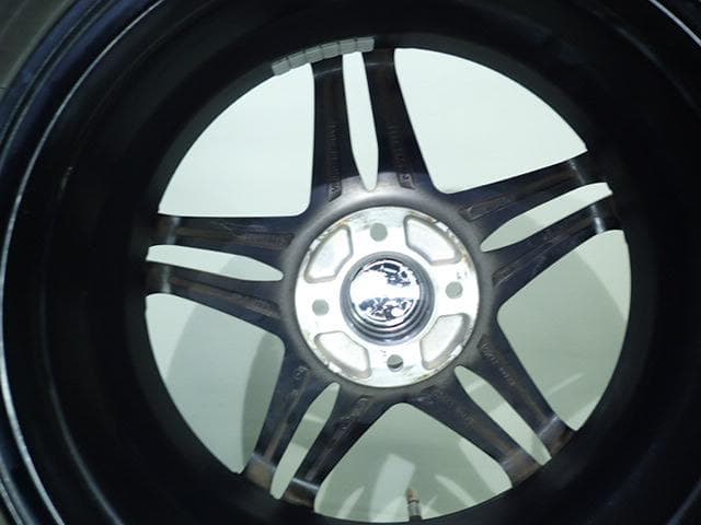 B1050【送料無料】スタッドレスタイヤ 195/65R16 4本セット