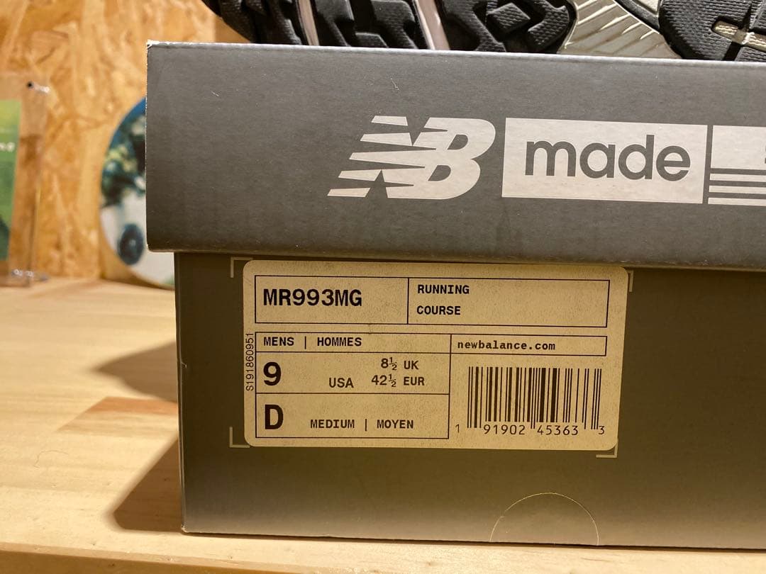 靴 NEW BALANCE MR993MG