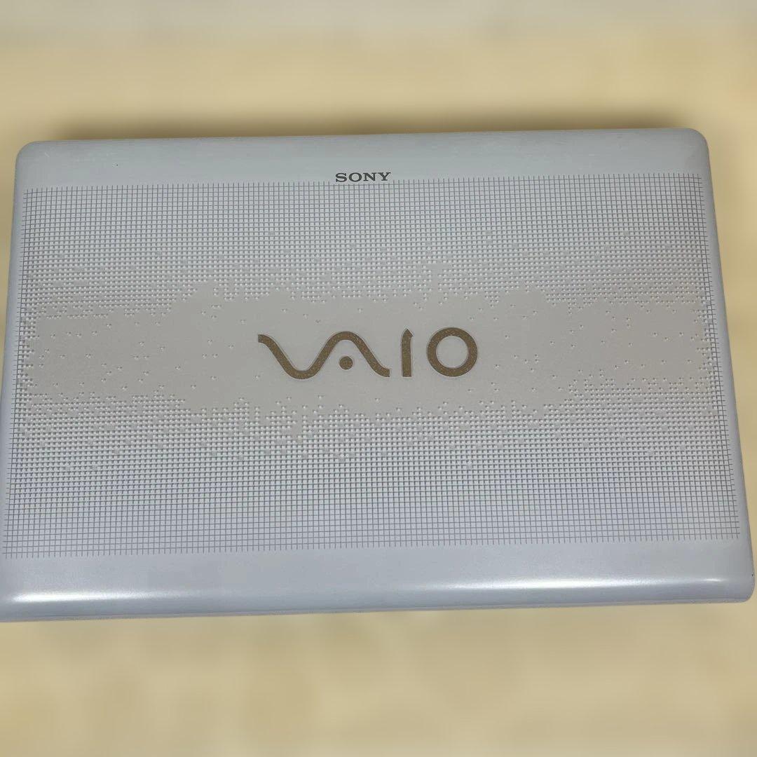 SONY VAIO 15.5インチ ホワイトノートPC