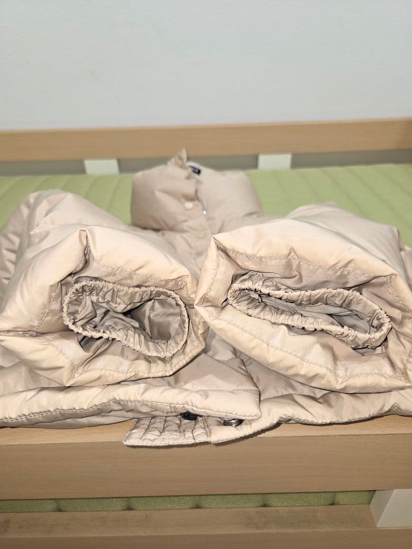 COACH ベージュ ダウンジャケット