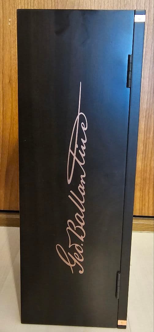 Ballantine's 30年 ブレンデッドスコッチウイスキー／木箱入り