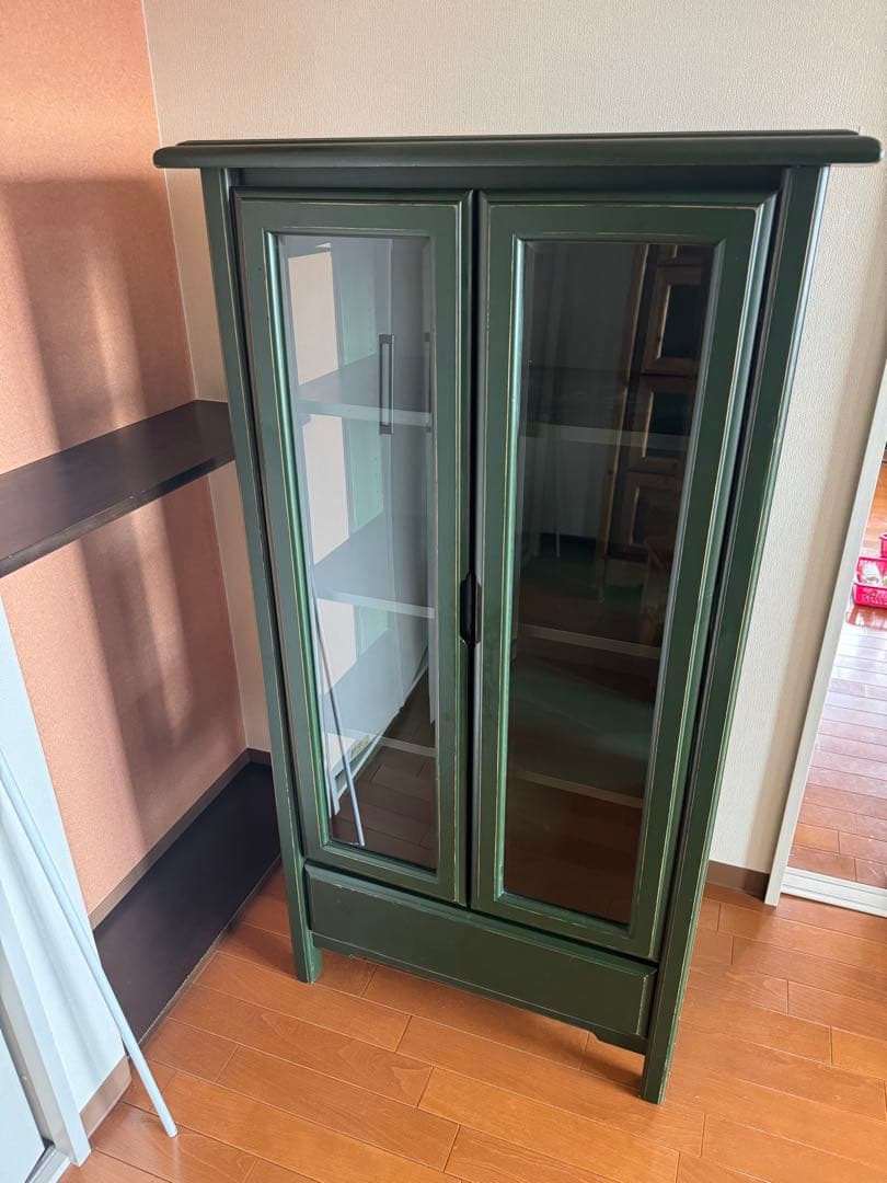 ☆アンティーク家具 グリーン木製ガラス扉キャビネット