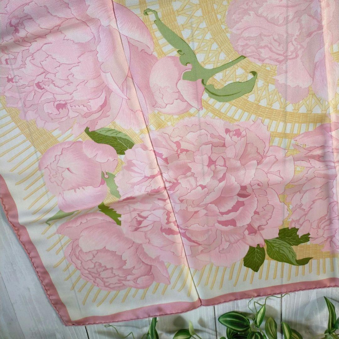 ☘️美品☘️HERMES　Les Pivoines　芍薬　カレ 90 ピンク