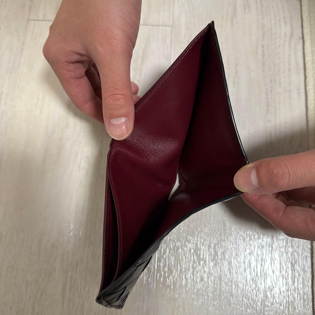 BOTTEGA VENETA 二つ折り財布 編み込みデザイン