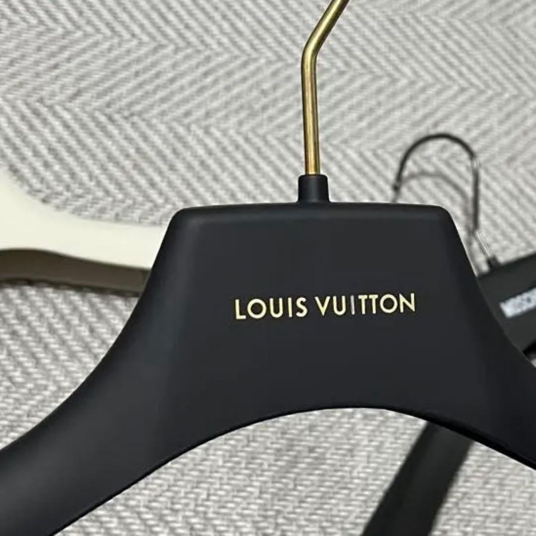 LOUIS VUITTON HERMES等ハンガー 5本セット