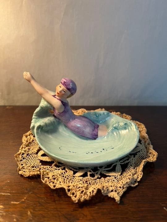 アール・デコ　フィギュア置物