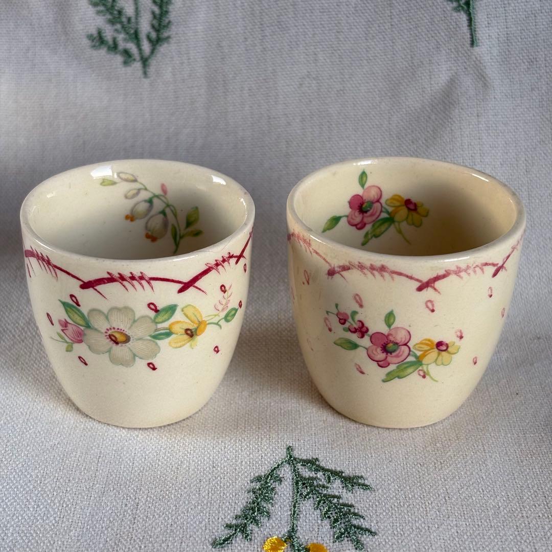 032 スージークーパー　プランタン小花　エッグカップ　2個セット　レッド　赤